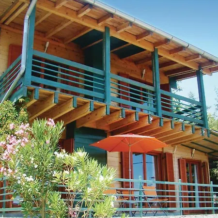 Semesterbostad Awesome In Molos Kammena Vourla With 3 Bedrooms, Internet And Outdoor Swimming Pool